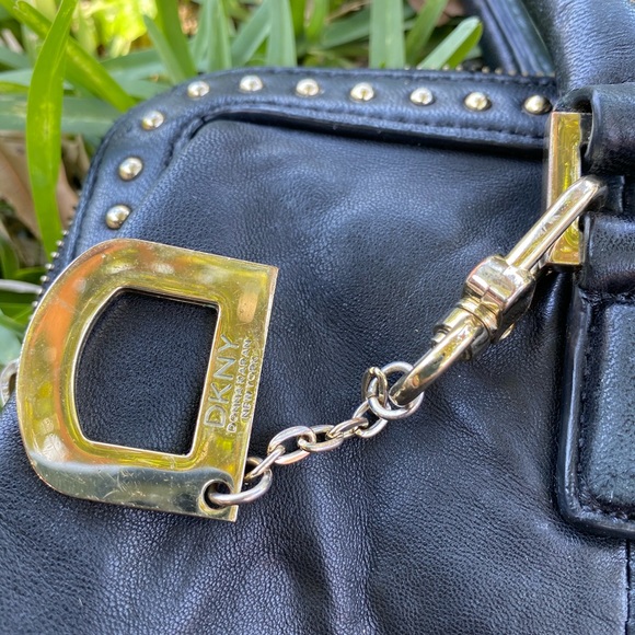 DKNY black leather purse - Picture 3 of 7